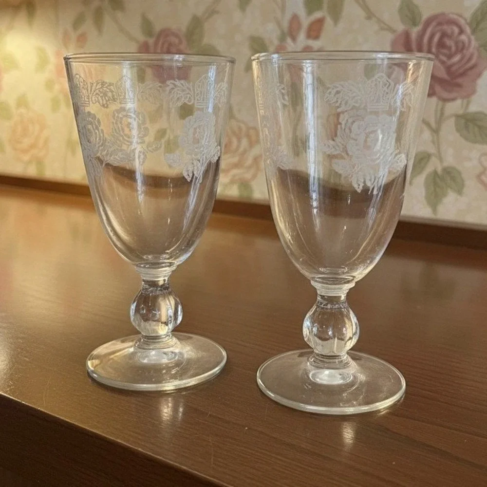 Libbey White Rose Cordials,‎ Set of 2, Etched Crown Sherry Glasses, Vtg Stemware